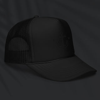 The Trucker | Onyx, Black Thread